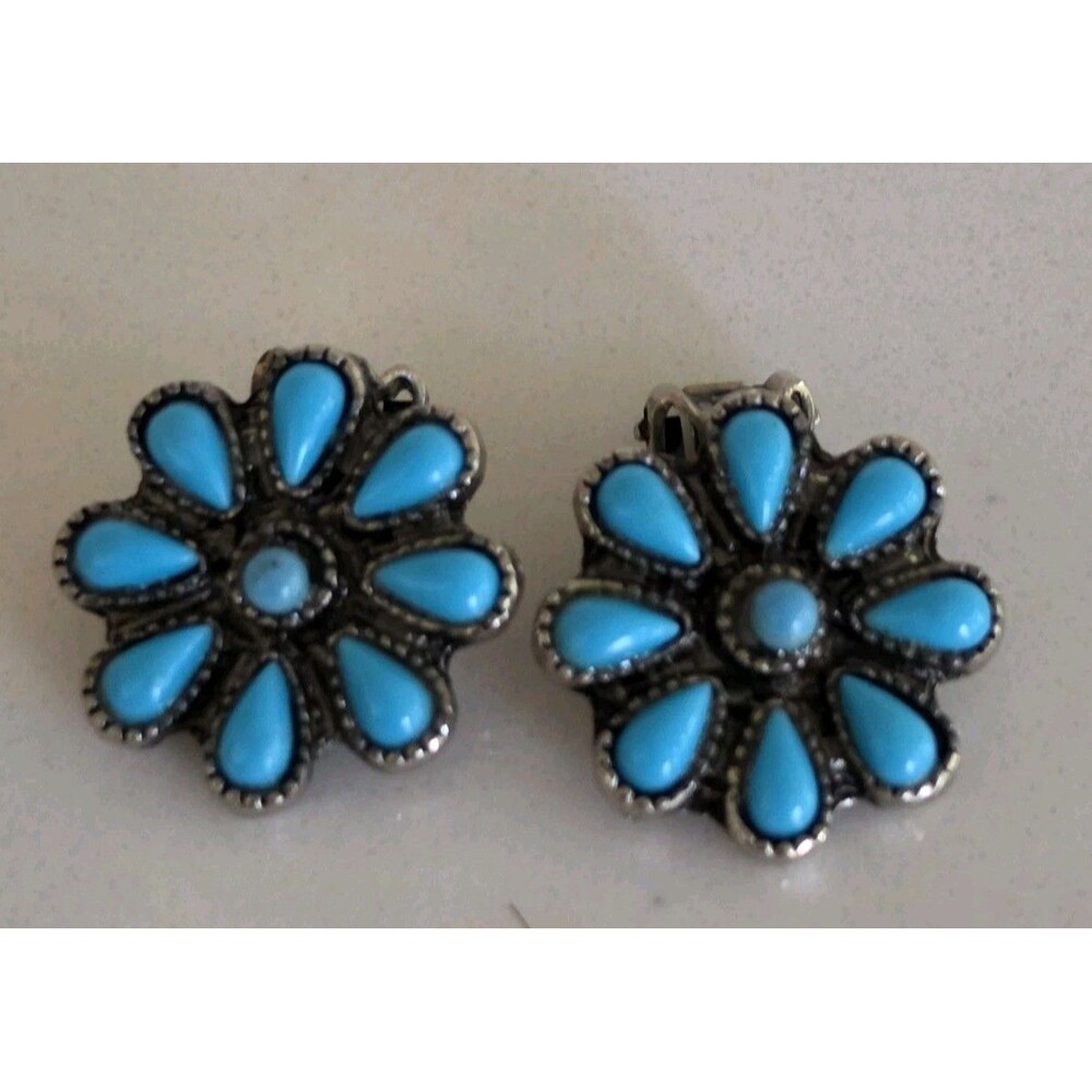 Vntg Zuni Style Turquoise Flower Cluster ClipOn Earrings Southwestern SilverTone